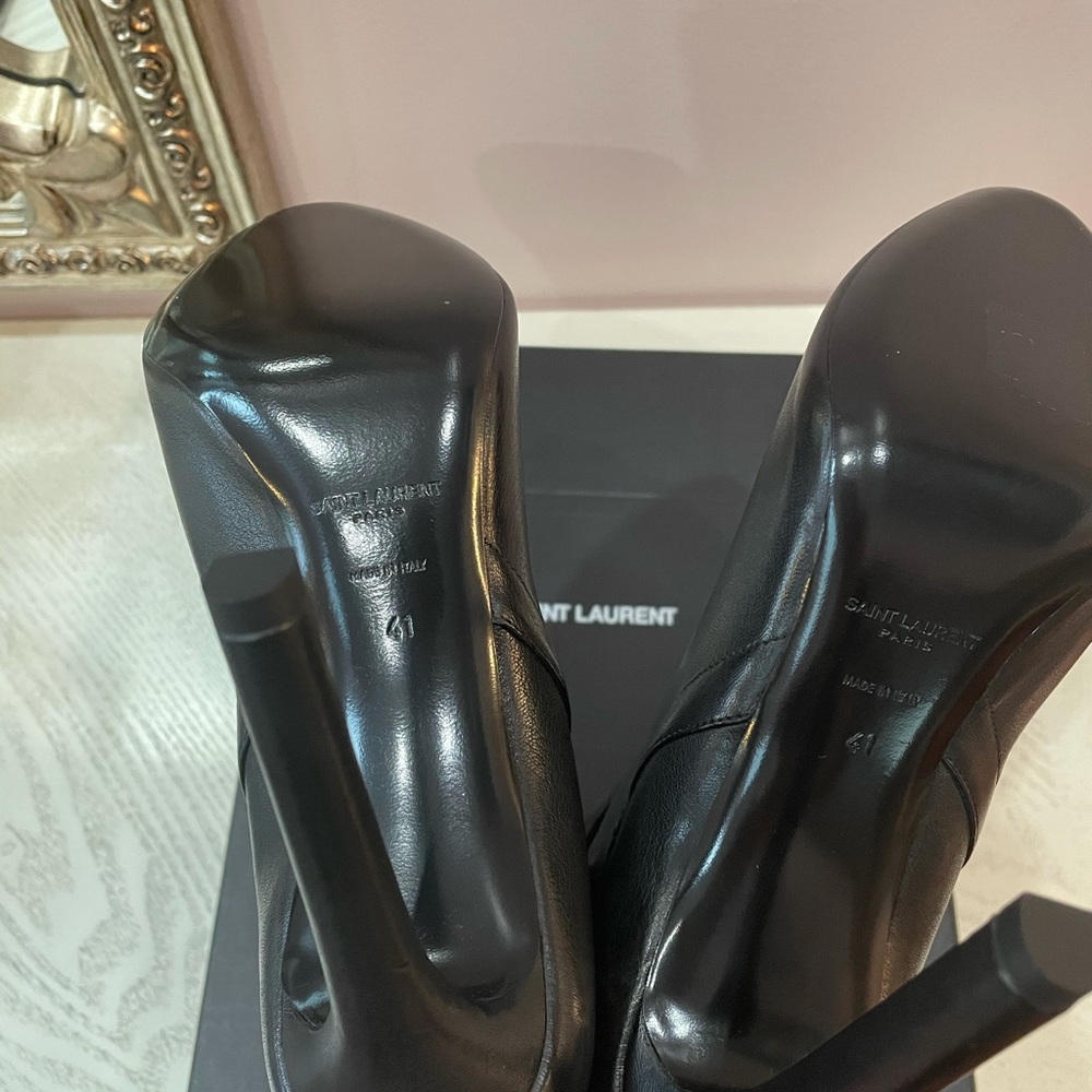Saint Laurent Mica 105 Boots. - Picture 8 of 12